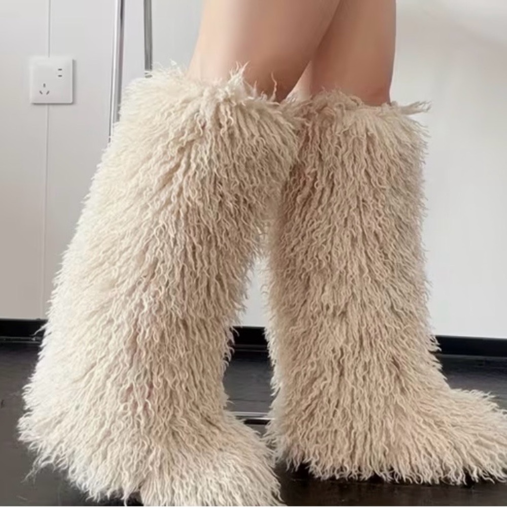 Women's Cream Furry Boots